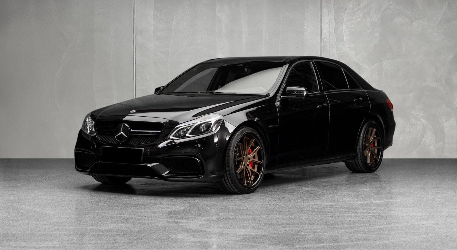 Mercedes-Benz E 63 S AMG 4MATIC Biturbo V8