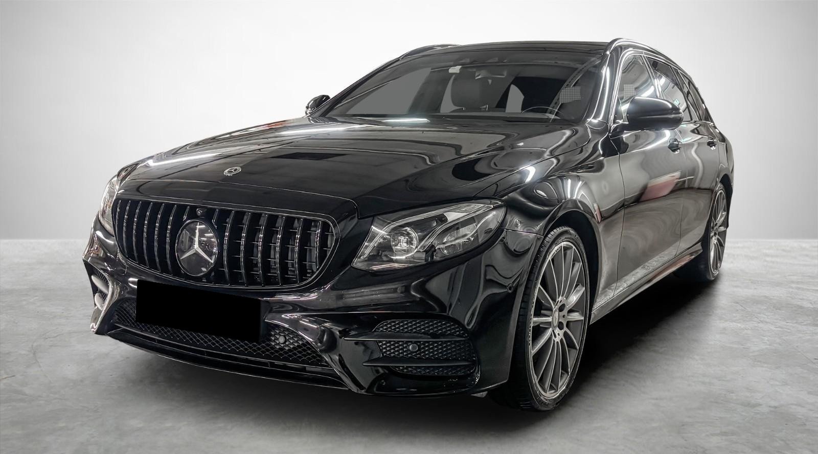 Mercedes-Benz E300 de 306 ch – 2× AMG