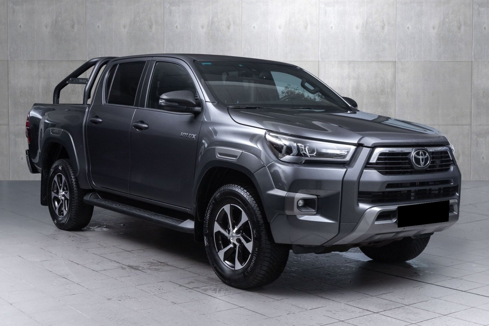 Toyota HiLux 2.8 D-4D 204 CH D-Cab 4WD SR+ Invincible X