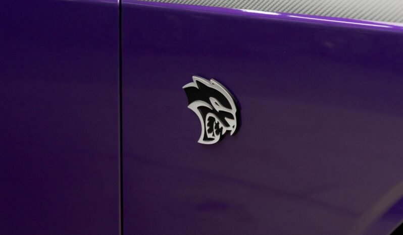 
Dodge Challenger SRT Hellcat full									