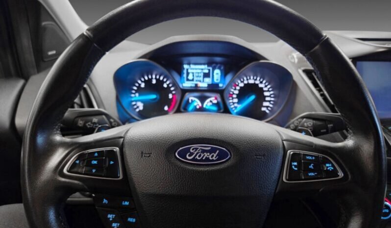 
Ford Kuga Titanium AWD full									