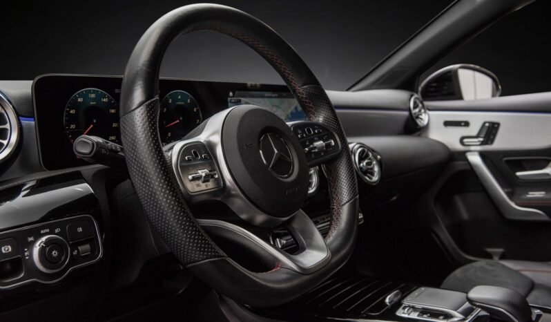 
Mercedes-Benz A 220 4MATIC AMG full									