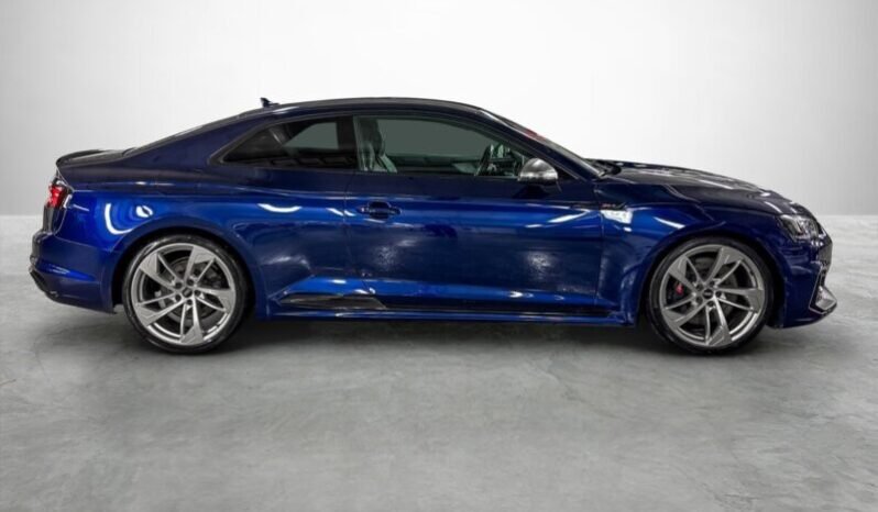 
Audi RS5 Coupé V6 450 CH full									