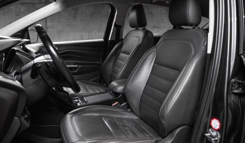 
Ford Kuga Titanium 2.0 TDCi AWD full									