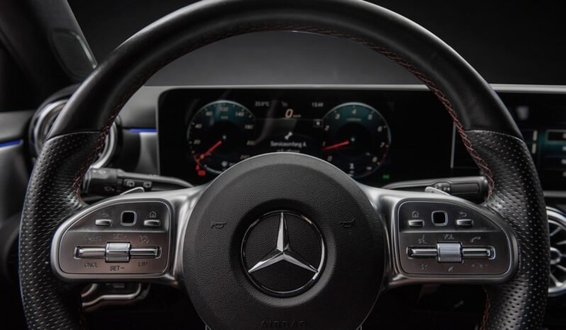 
Mercedes-Benz A 220 4MATIC AMG full									