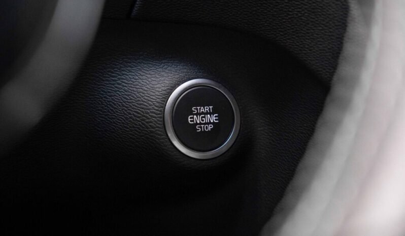 
Volvo XC40 T5 Twin Engine R-Design full									