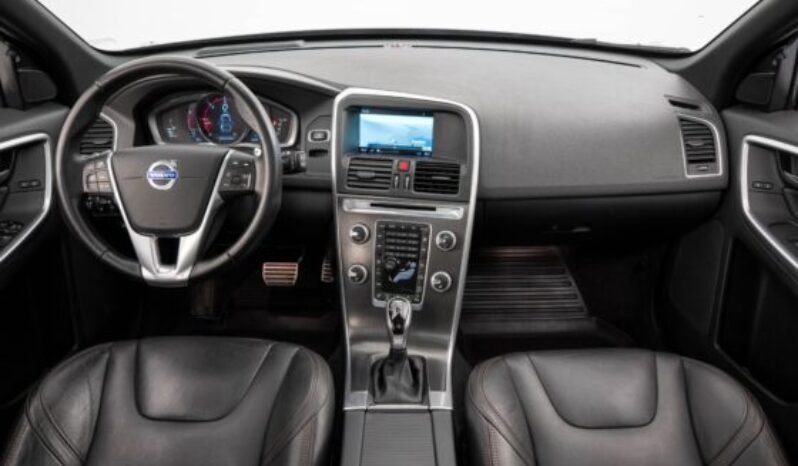 
Volvo XC60 D5 AWD Summum full									