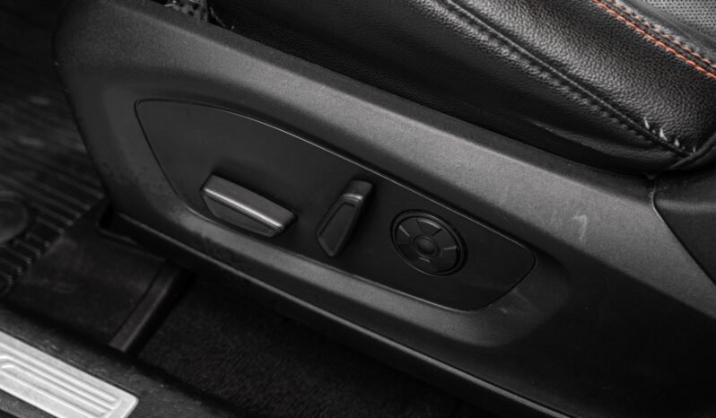 
Ford Explorer ST-Line Plug-in Hybrid – 486 ch full									