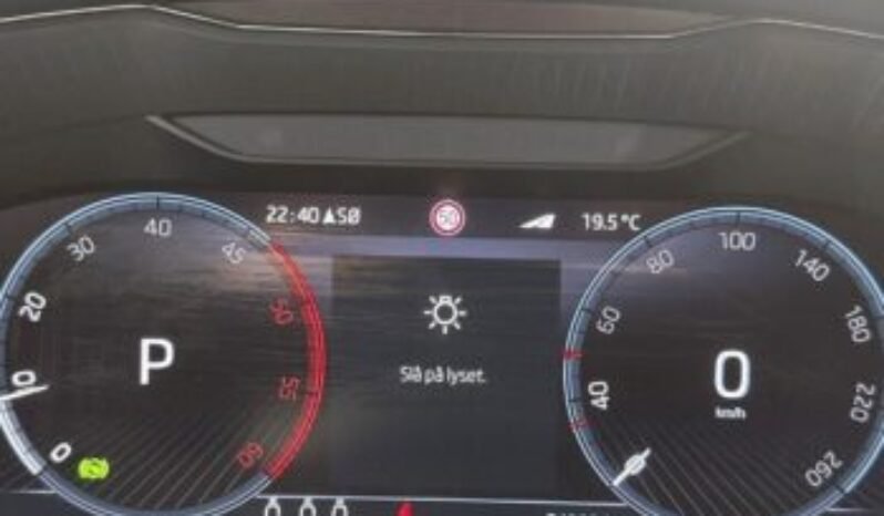 
Škoda Superb 2.0 TDI Style 4×4 full									