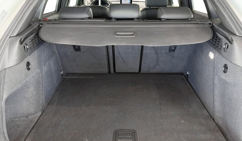 
Audi Q3 2.0 TDI quattro full									