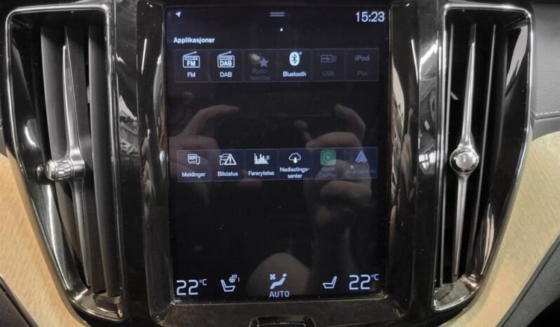 
Volvo XC60 T8 AWD Inscription full									