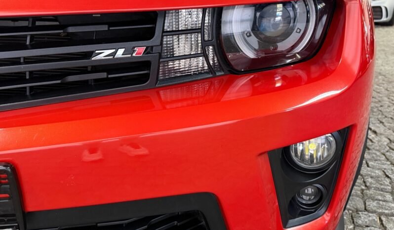 
Chevrolet Camaro ZL1 6.2 V8 Supercharged full									