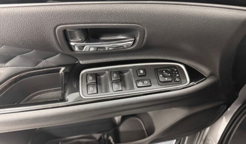 
Mitsubishi Outlander 2.4 224 ch 4×4 S-Edition full									