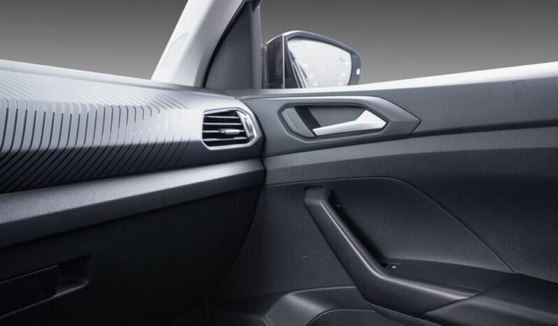 
Volkswagen T-Cross full									