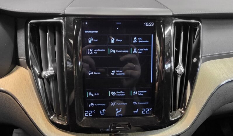 
Volvo XC60 T8 AWD Inscription full									