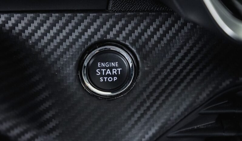 
Peugeot 2008 1.5 BlueHDi 130 ch full									