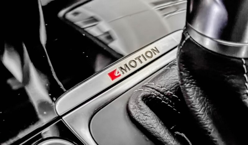 
Volkswagen Golf VII R 2.0 TSI 310 CH full									