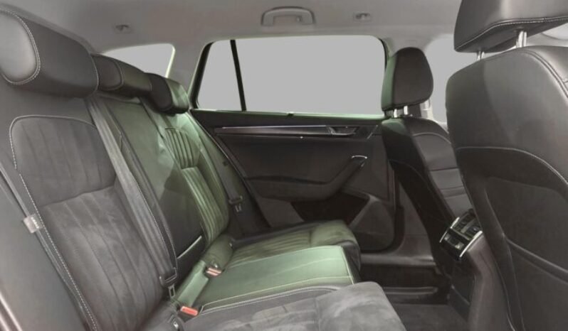 
Škoda Superb 2.0 TDI Style 4×4 full									