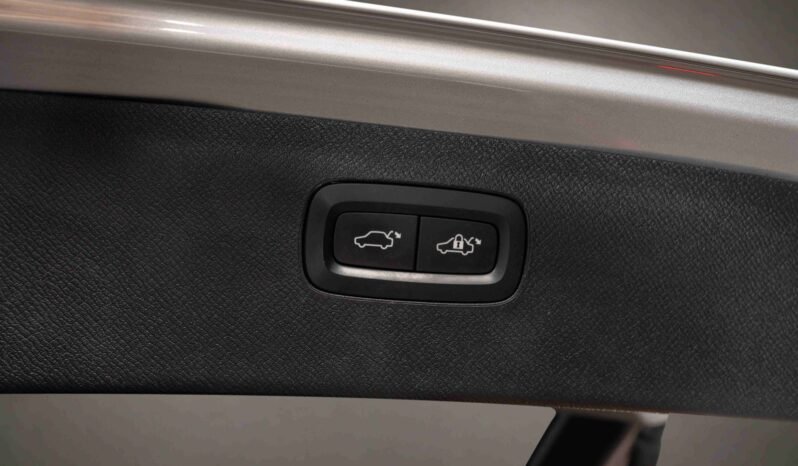 
Volvo XC90 T8 AWD Inscription full									