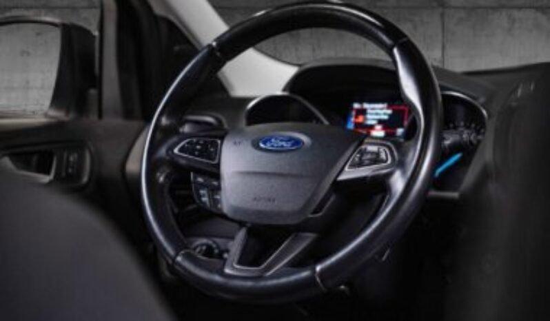 
Ford Kuga Titanium 2.0 TDCi AWD full									