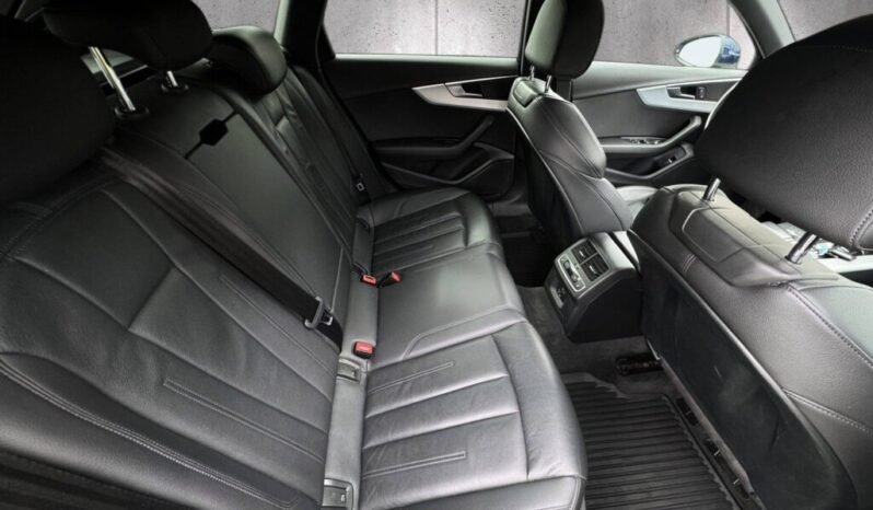 
Audi A4 Avant 1.4 TFSI full									