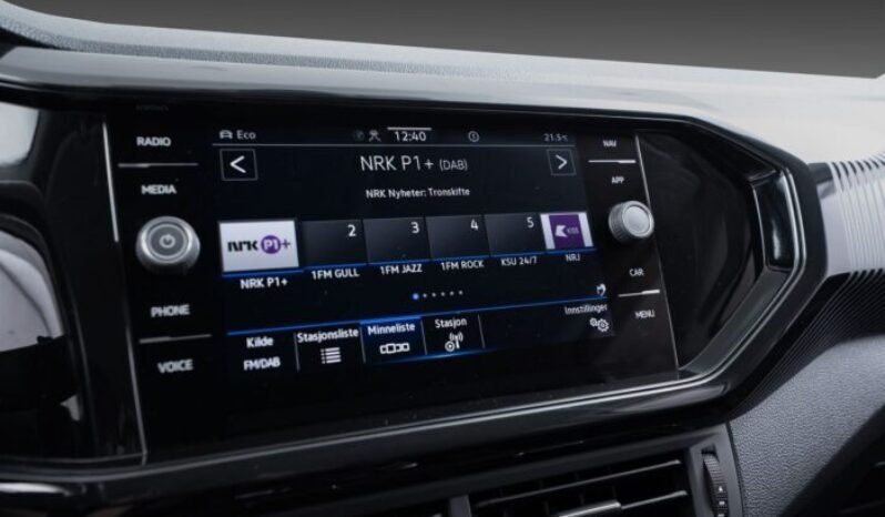 
Volkswagen T-Cross full									