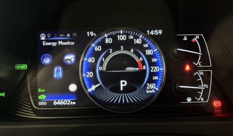
Lexus UX 250h AWD Luxury full									