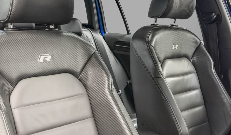 
Volkswagen Golf VII R 2.0 TSI 310 CH full									