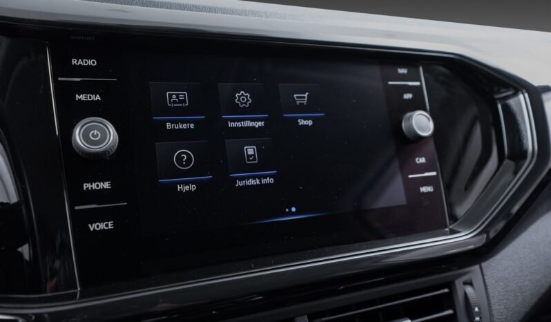 
Volkswagen T-Cross full									