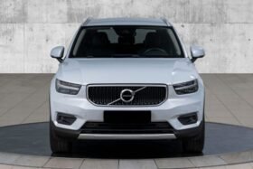 Volvo XC40 T5 Twin Engine Momentum