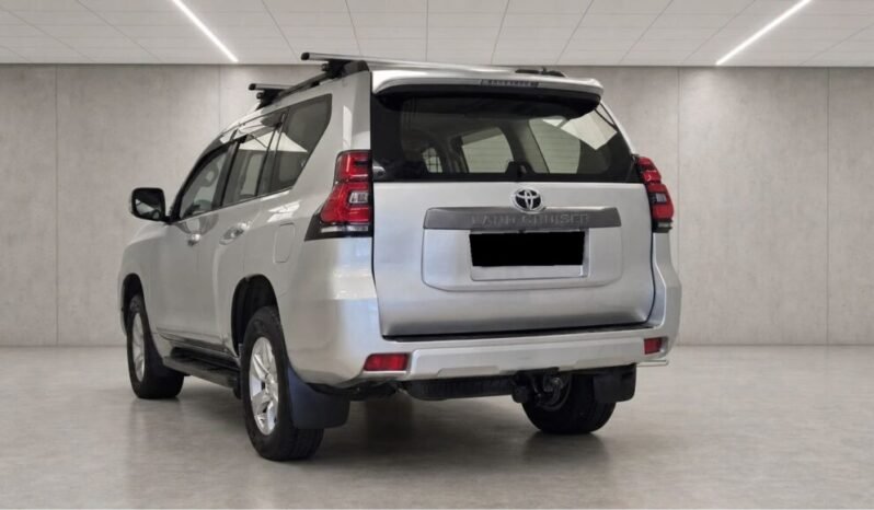 
Toyota Land Cruiser 2.8 D-4D 177 ch 4WD Automatique full									
