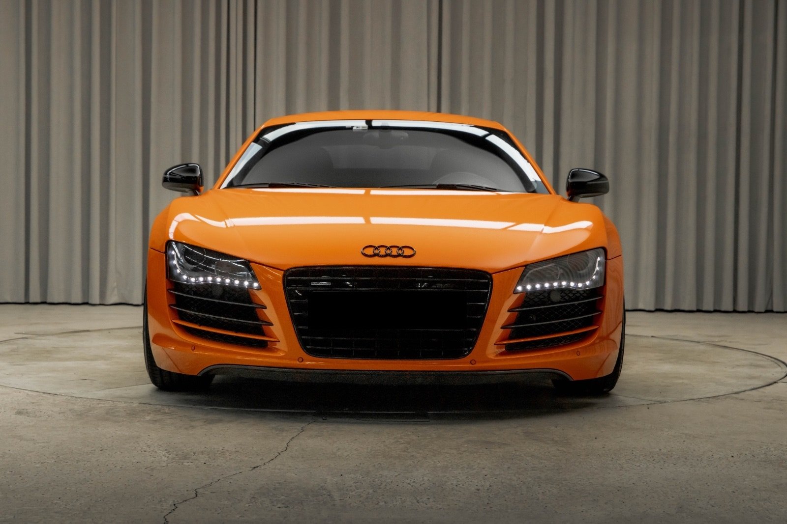 Audi R8 V8