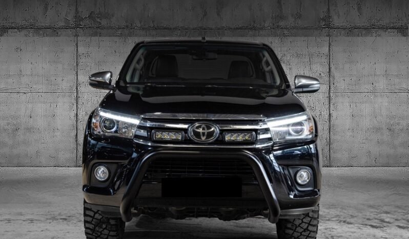 
Toyota Hilux D-Cab 2.4 D-4D 150 ch full									