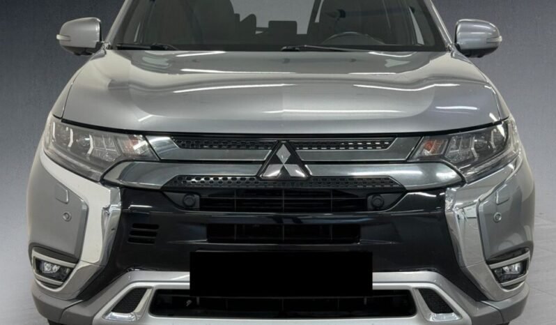 
Mitsubishi Outlander 2.4 224 ch 4×4 S-Edition full									