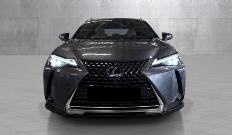 
Lexus UX 250h AWD Luxury full									