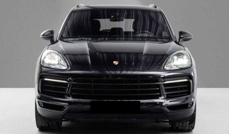 
Porsche Cayenne E-Hybrid full									