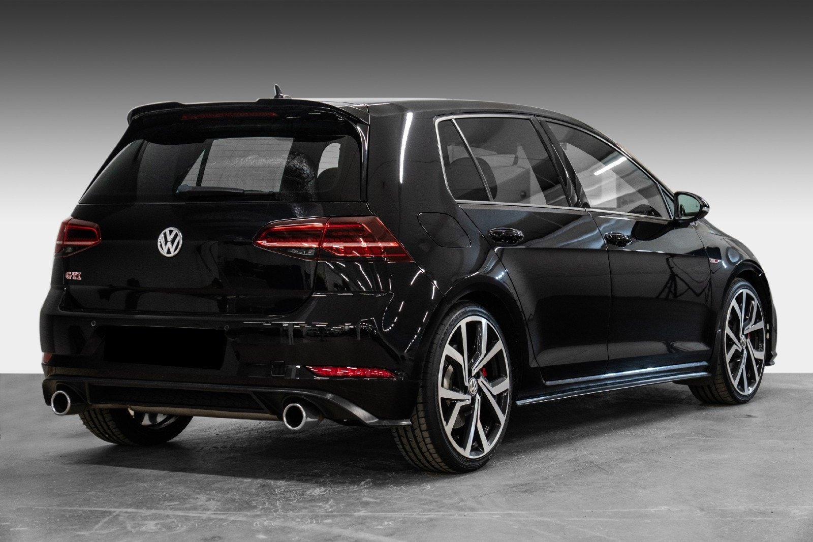 Volkswagen Golf VII GTI 2.0 TSI