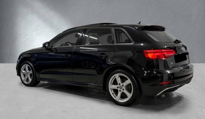 
Audi A3 e-tron full									