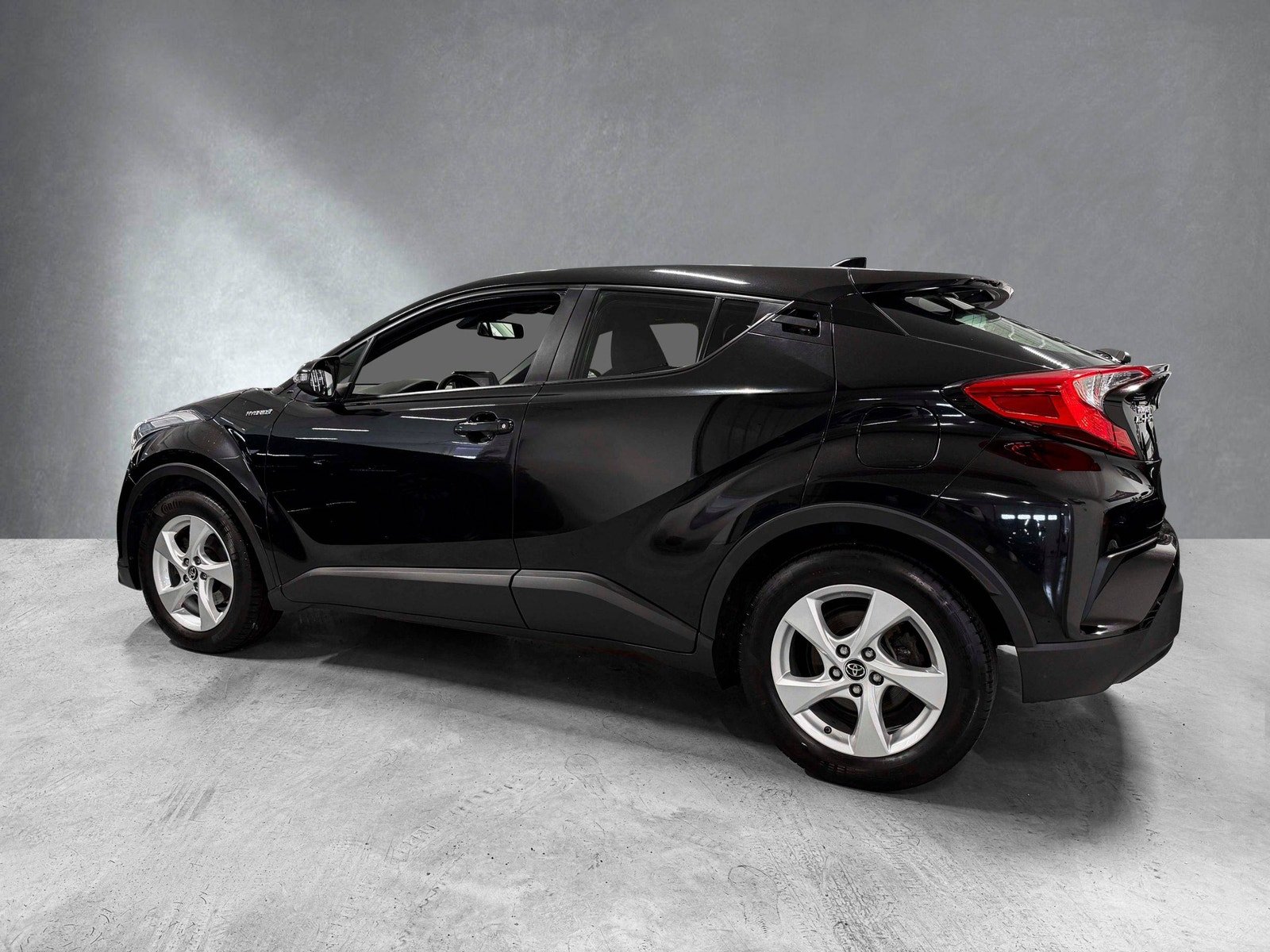 Toyota C-HR 1.8 Hybrid E-CVT Dynamic Tech