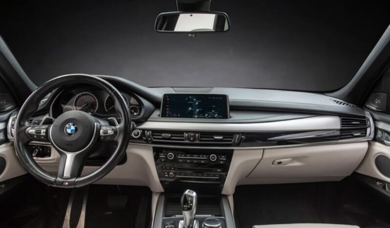 
BMW X5 xDrive40e M-Sport full									