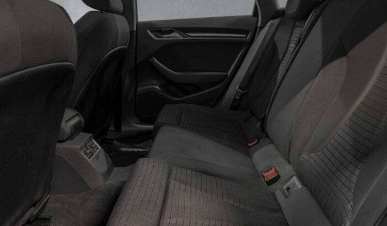 
Audi A3 e-tron full									