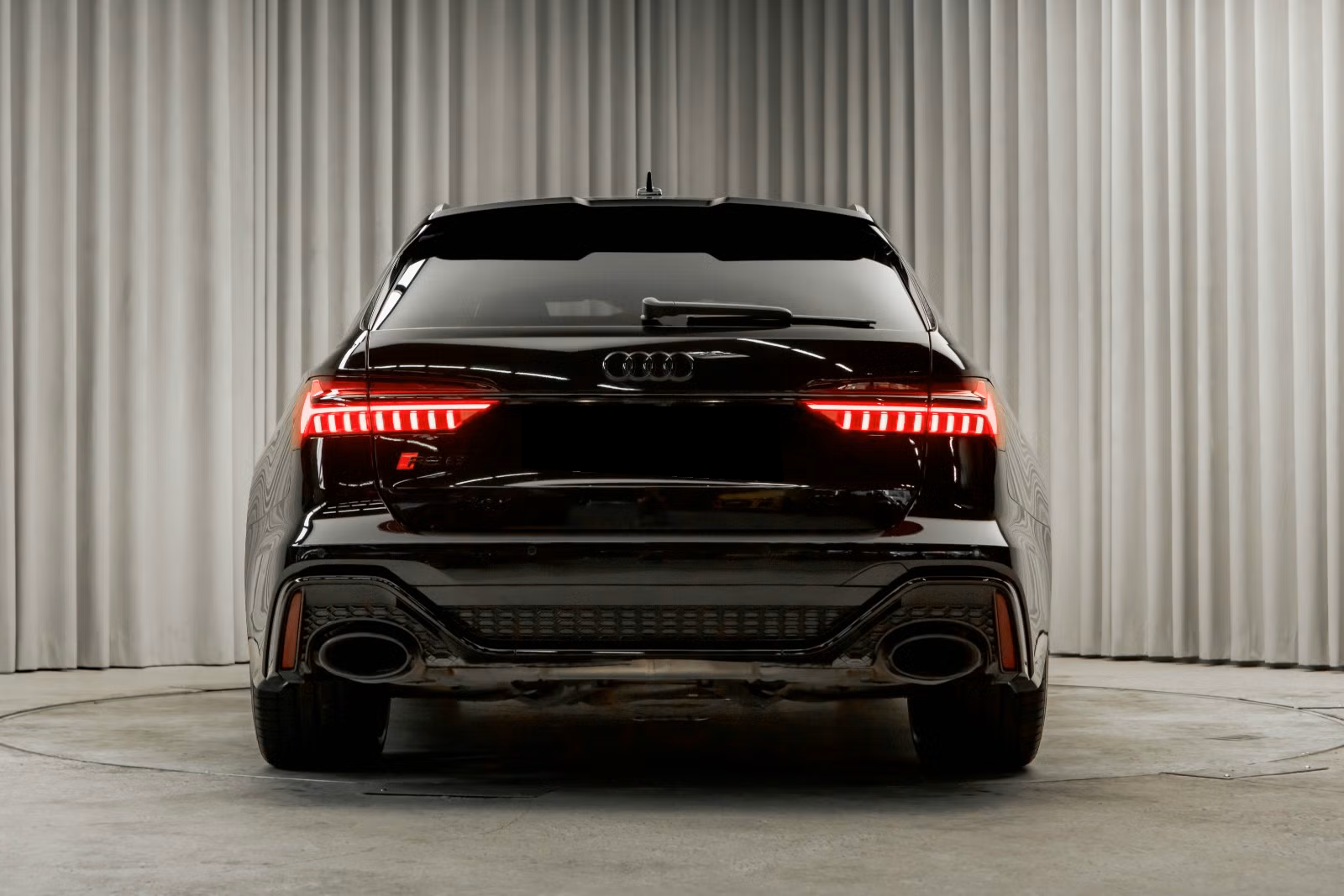 Audi RS6 Avant 4.0 TFSI quattro