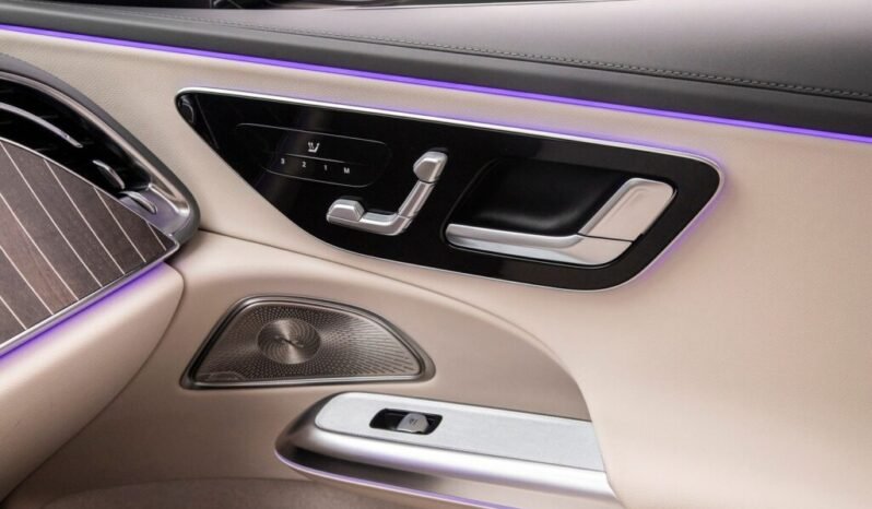 
Mercedes-Benz E 300 de Avantgarde full									
