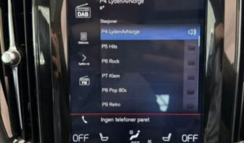 
Volvo XC60 T8 AWD R-Design full									