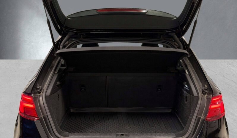 
Audi A3 e-tron full									