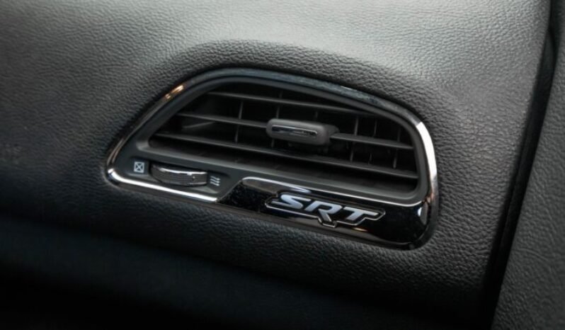 
Dodge Challenger SRT Hellcat full									