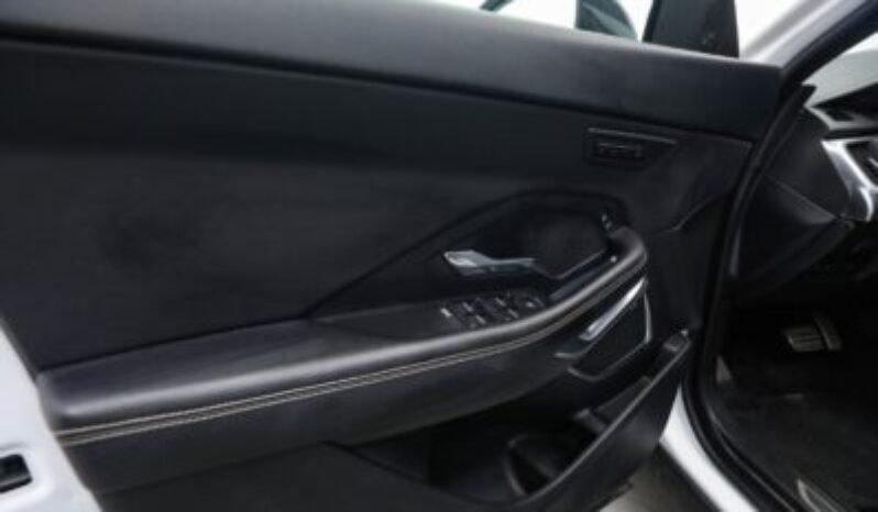 
Jaguar E-PACE 2.0D 150 ch AWD R-Dynamic full									