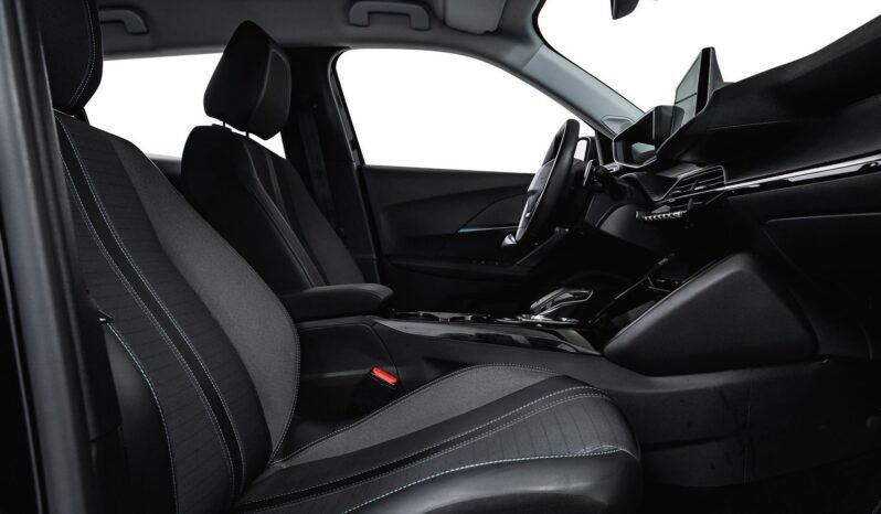 
Peugeot 2008 1.5 BlueHDi 130 ch full									