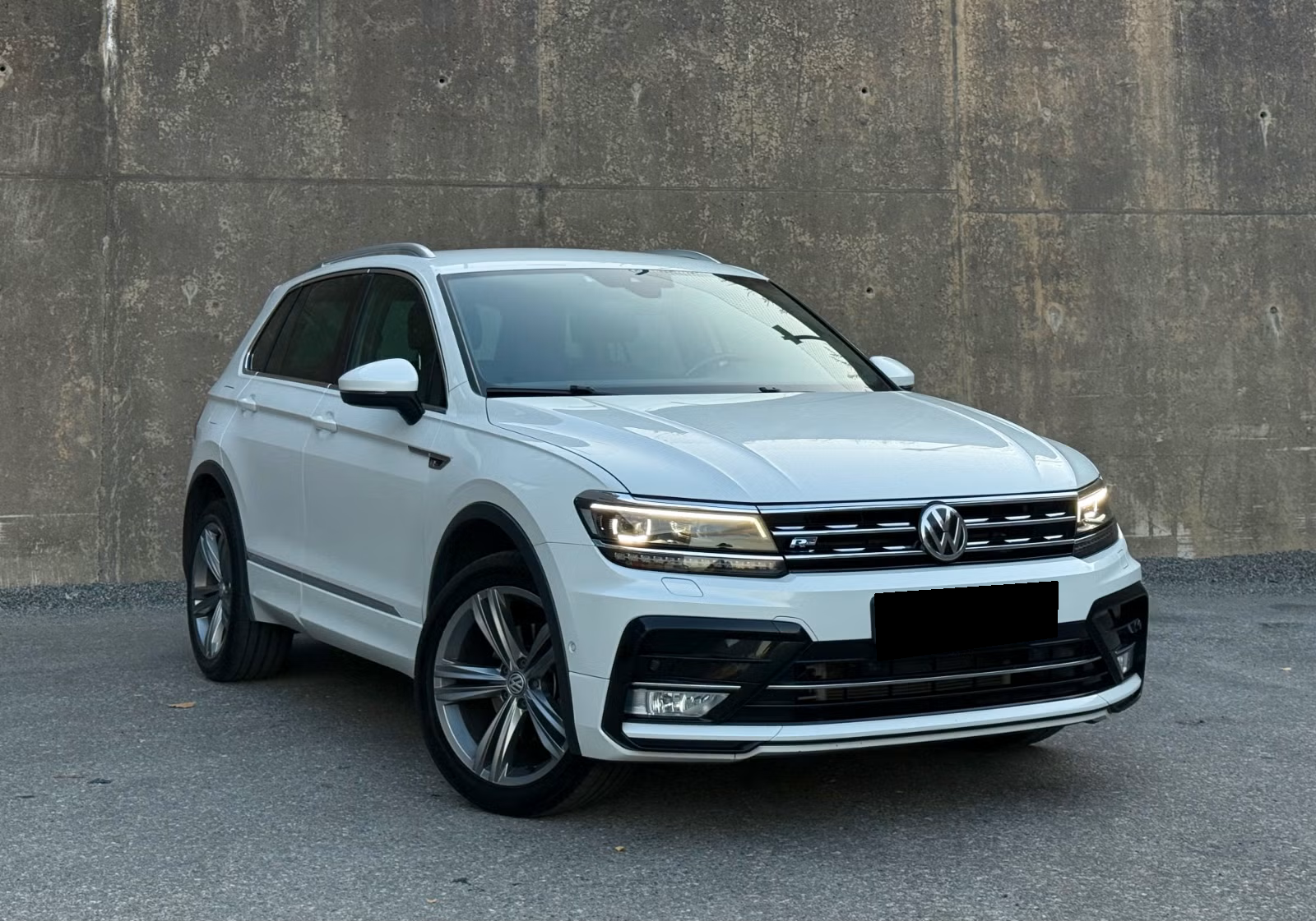 Volkswagen Tiguan 2.0 TDI 150 ch DSG7 R-Line (2ᵉ génération) – 2017