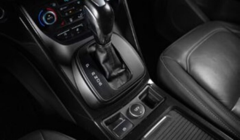 
Ford Kuga Titanium 2.0 TDCi AWD full									